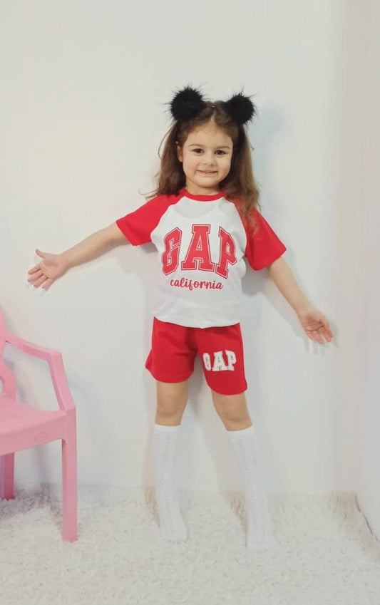 طقم بناتي Gap