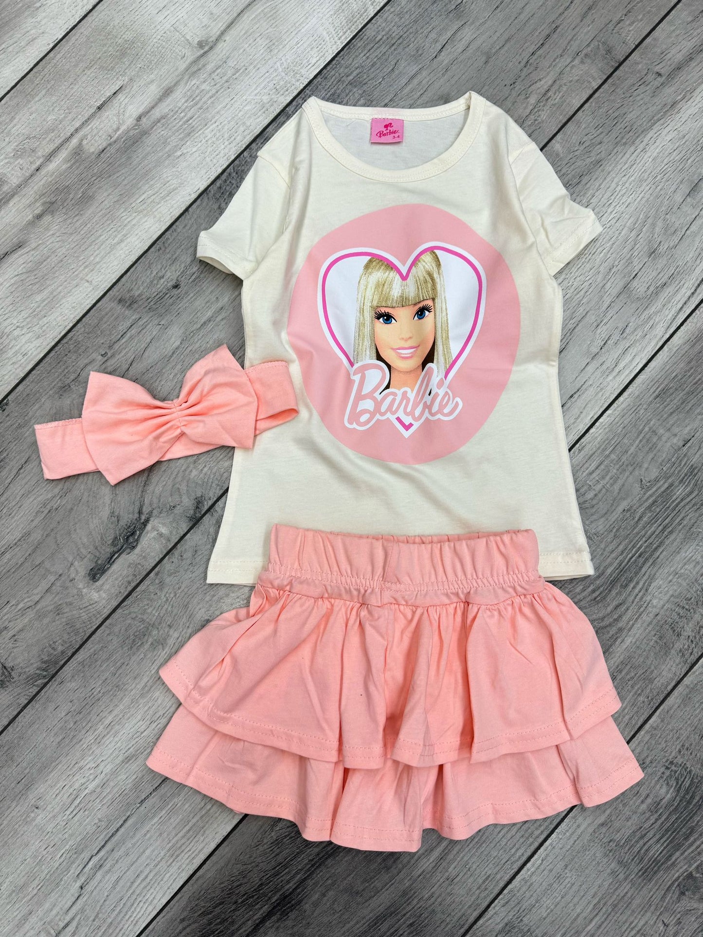 طقم بناتي Barbie