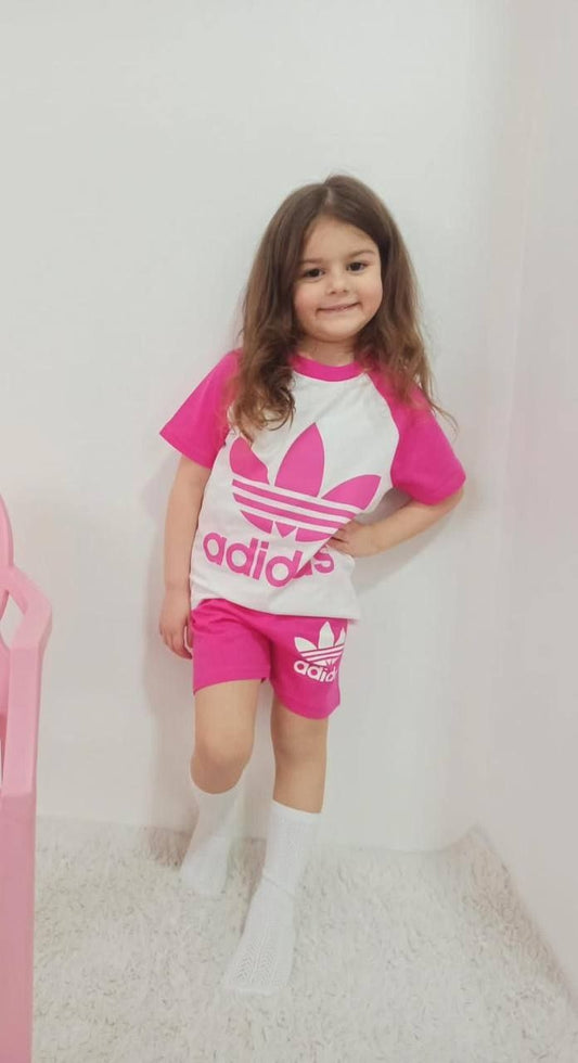 طقم بناتي Adidas